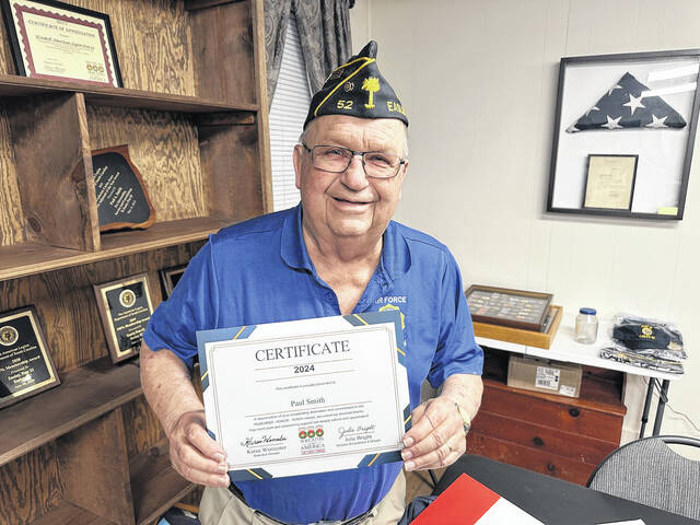 Paul Smith of Post 52 received a certificate for his extra effort with the Wreaths Across America. Smith is a veteran of the U.S. Air Force.
                                 Jeff Holt | The Easley Progress