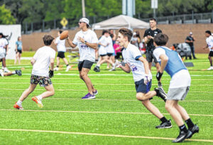 Klubnik gives back to Youth Football Camp