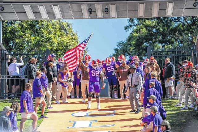 Thurmon leads charge on Military Appreciation Day